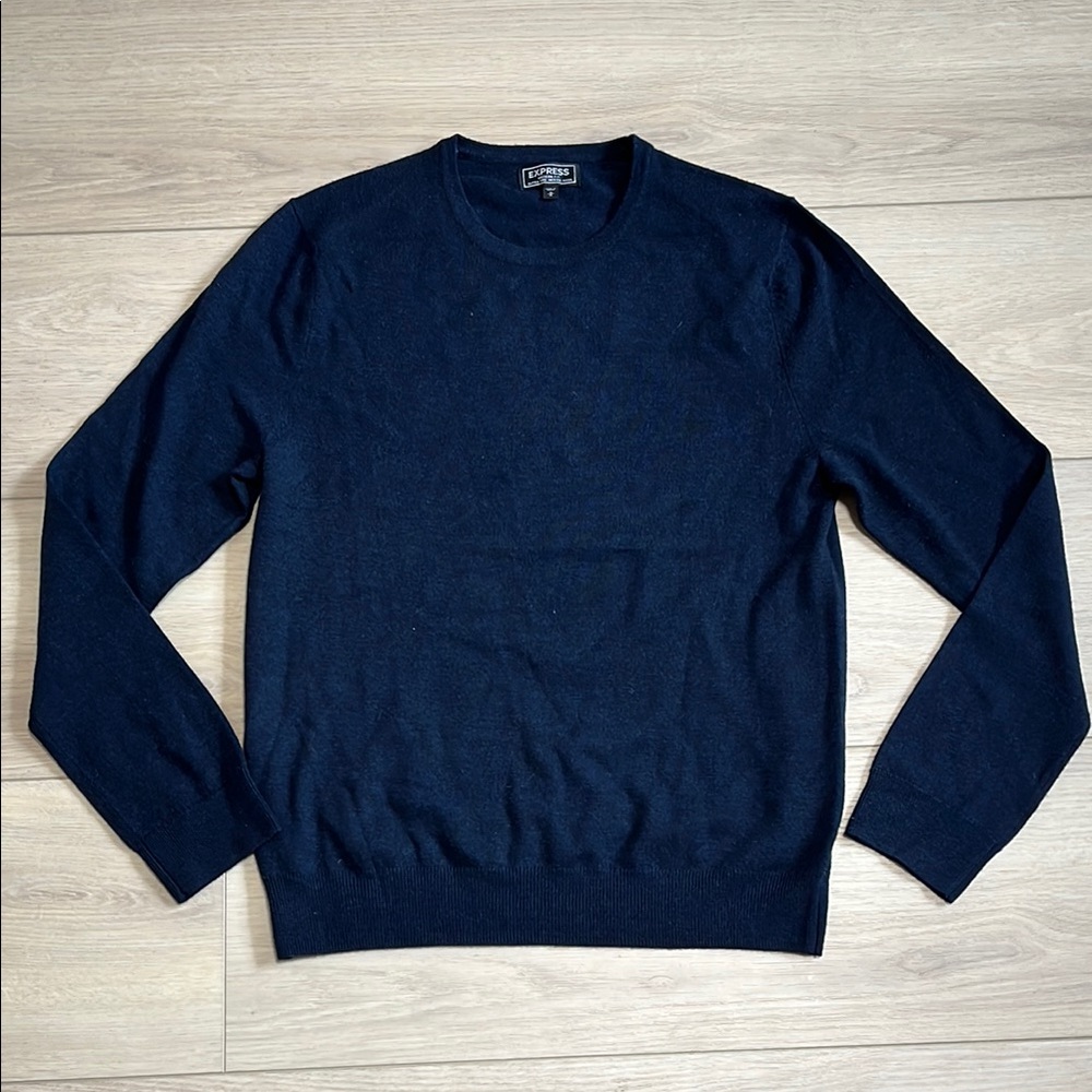 Express Modern Fit Extra Fine Merino Wool Knitter Sweater Dark Navy Blue medium